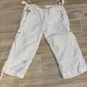 Abercrombie & Fitch White capris